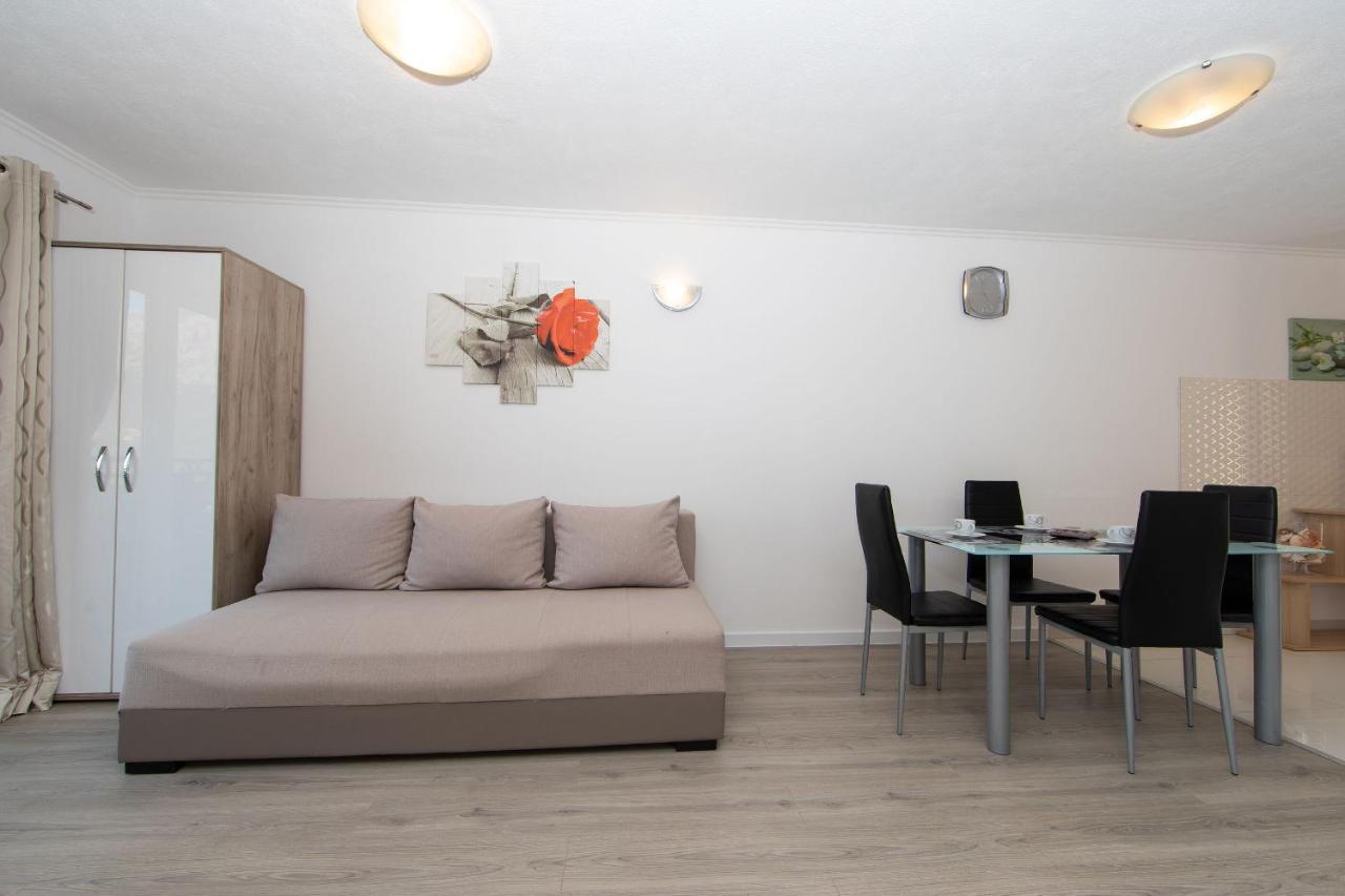 Apartment Nina & Mili