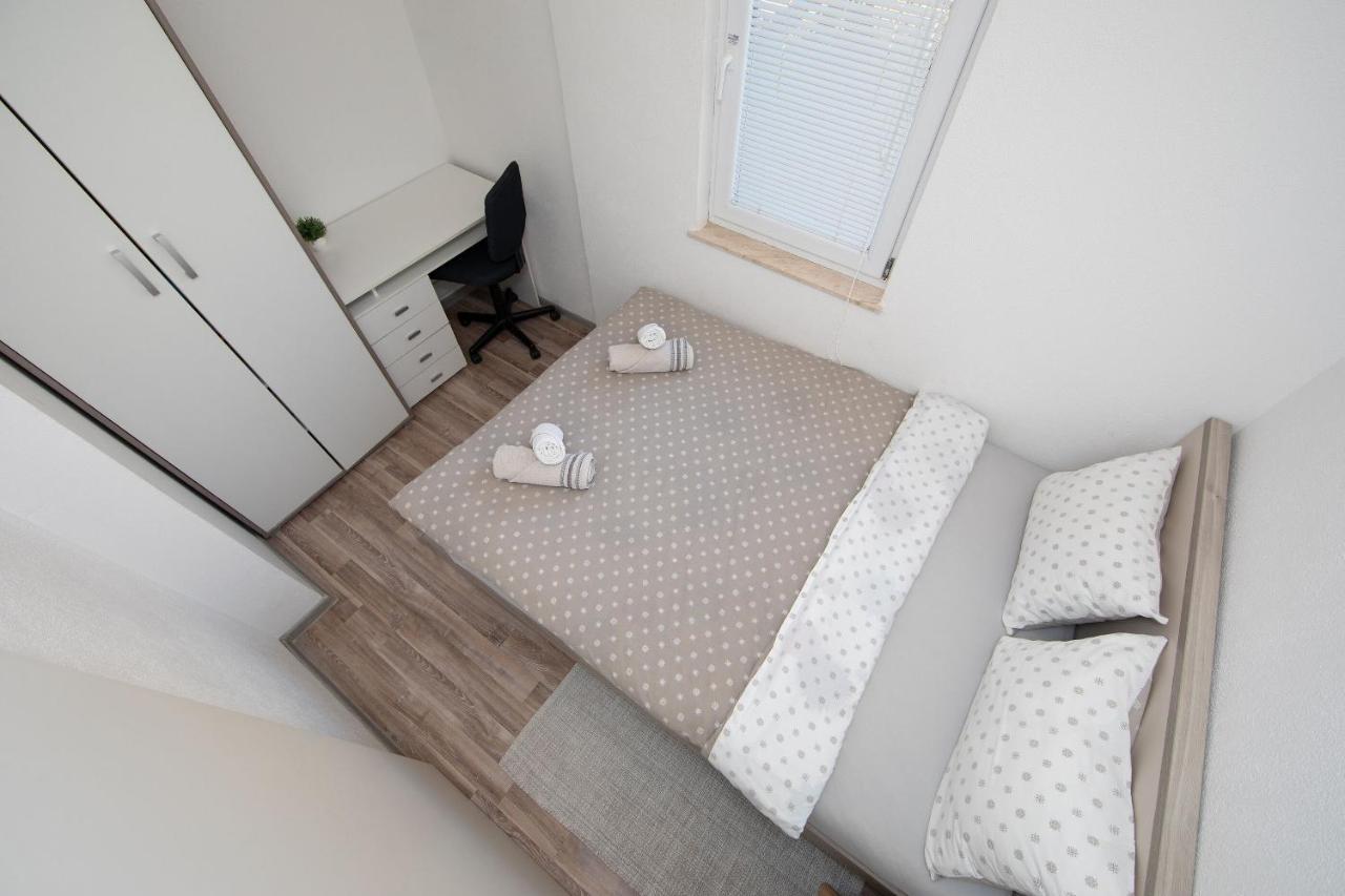 Apartment Nina & Mili Igrane